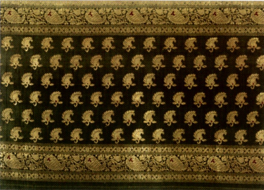 Pattu Saree — Temple Border Bridal — thumbnail 3